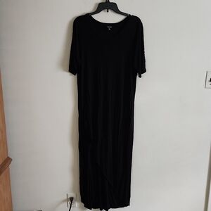 Torrid Classic Black Maxi T Shirt Dress  Wide Front Side Slit Knotted Stretchy